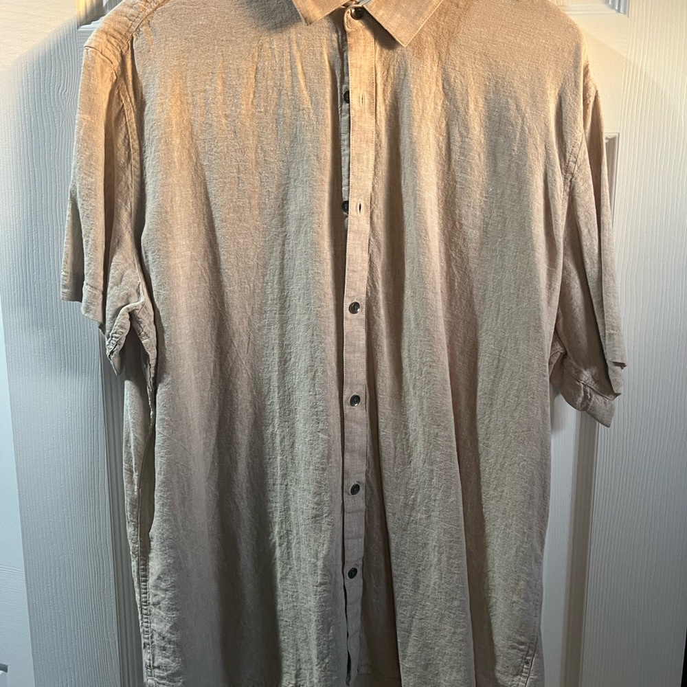 International Concepts Men's linen Short Sleeve Shirt